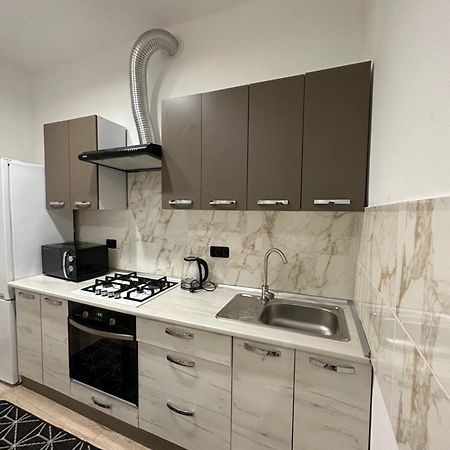 Levvv Apartment Лвив Екстериор снимка